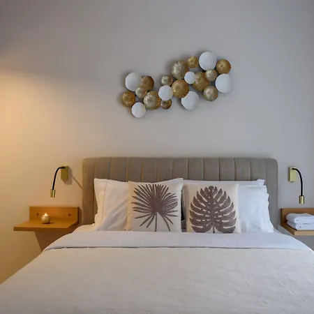 Acropolis Exclusive Studio-2